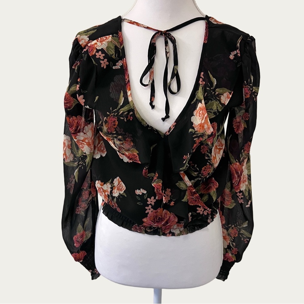 Altar'd State Black and Pink Floral Blouse XS‎